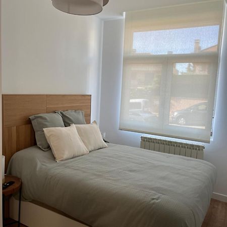 Apartamento Puerta De Burgos Vut09605 Екстериор снимка