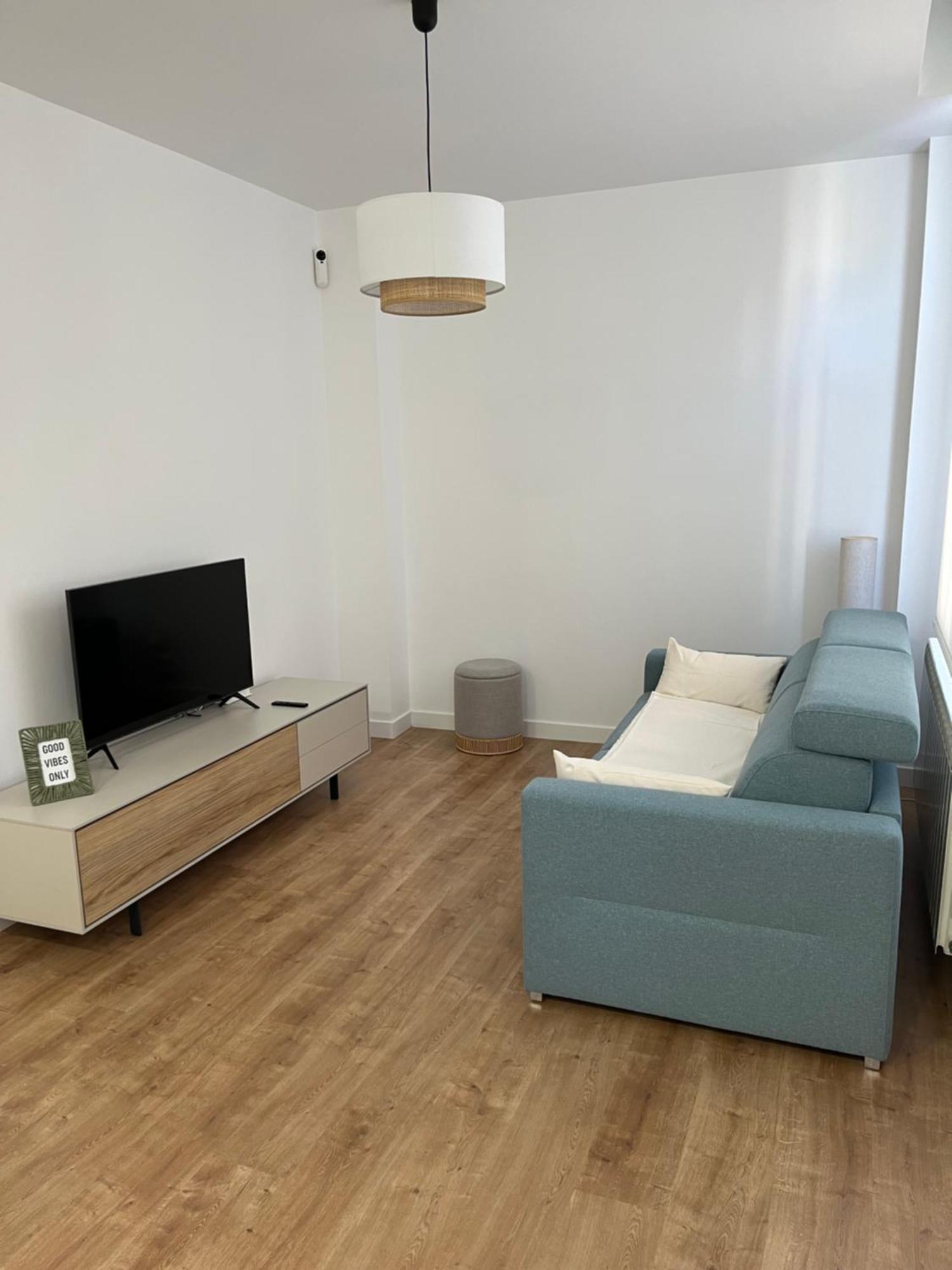 Apartamento Puerta De Burgos Vut09605 Екстериор снимка