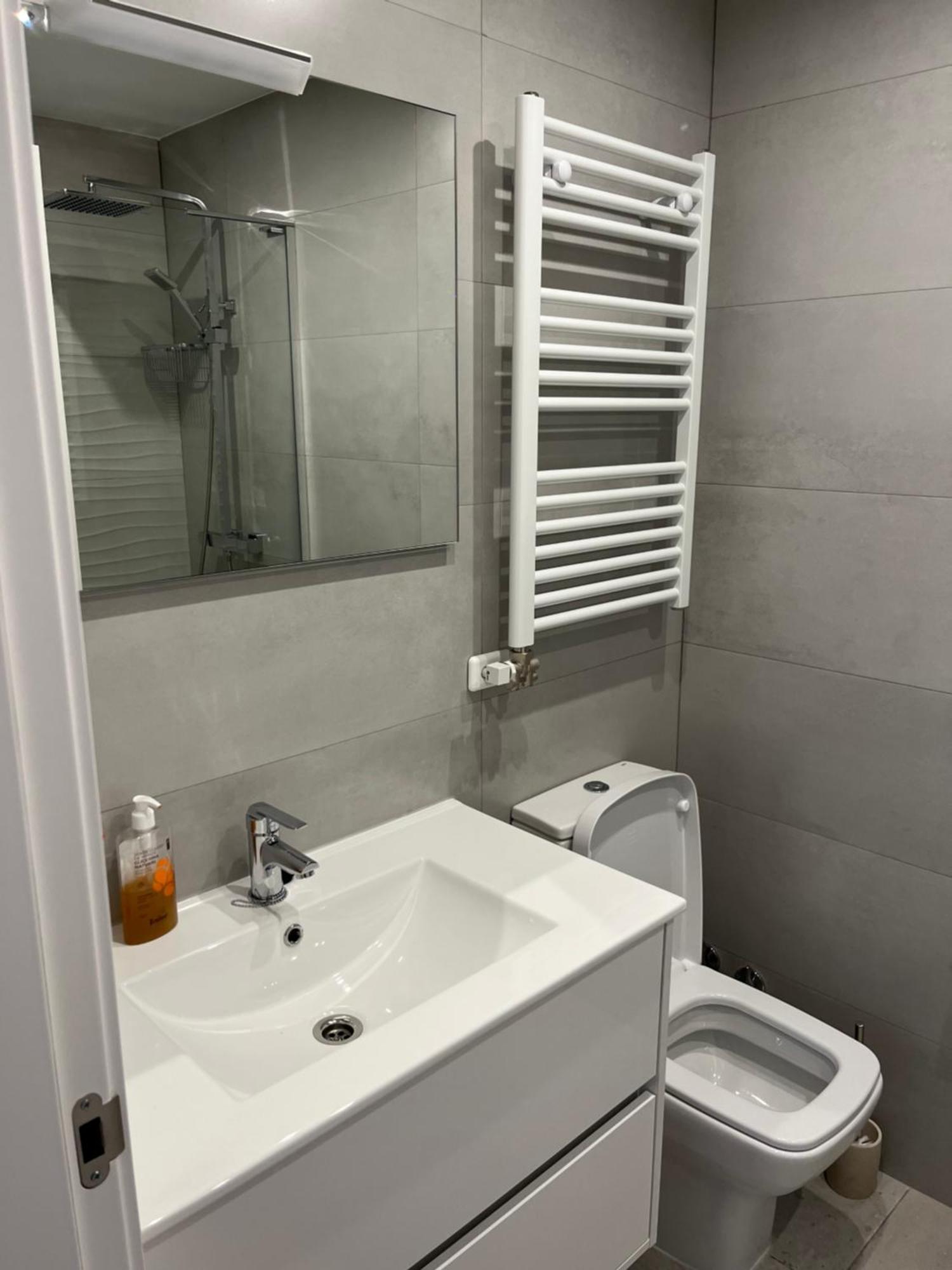 Apartamento Puerta De Burgos Vut09605 Екстериор снимка