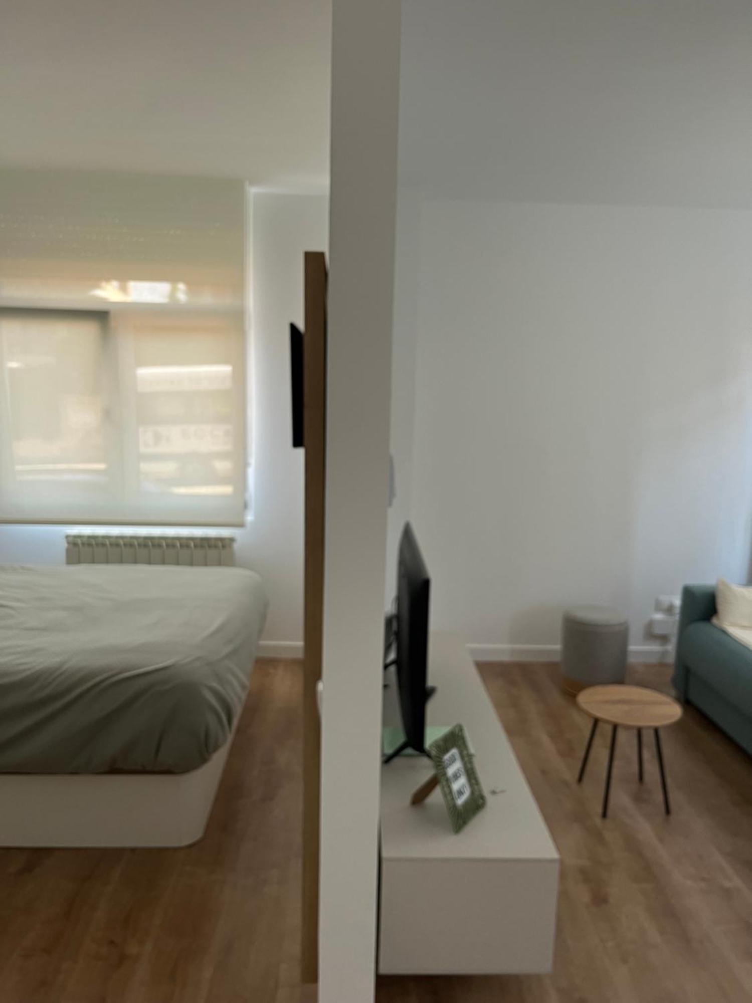 Apartamento Puerta De Burgos Vut09605 Екстериор снимка