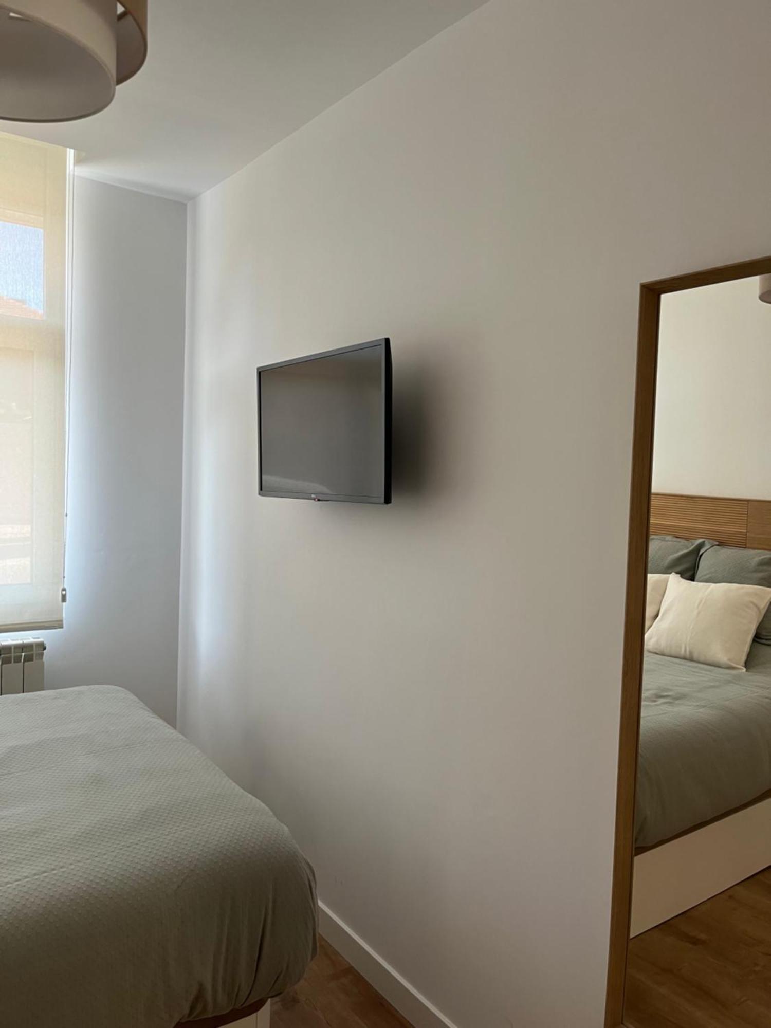 Apartamento Puerta De Burgos Vut09605 Екстериор снимка